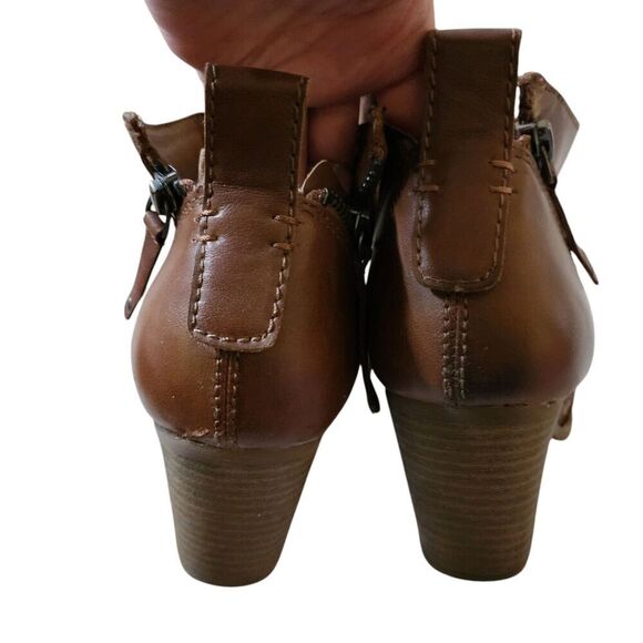 Dolce Vita Boots 7.5 Ankle Booties Block Heels Brown Faux Leather Side Zip - Picture 4 of 9